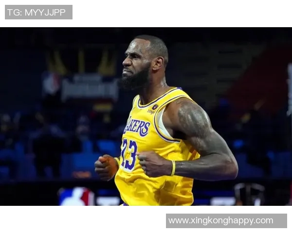 卡斯尔生涯最佳表现30分10板6助获詹姆斯亲笔签名球衣荣耀时刻